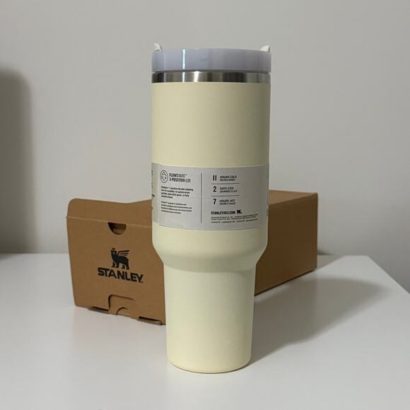 NWT Stanley 40oz Cream Quencher H2.0 FlowState Tumbler - Picture 3 of 7